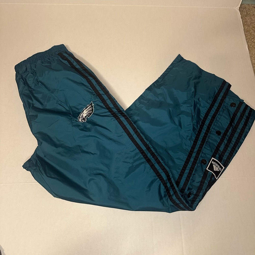 NWOT Philadelphia Eagles Training Pants with Black Stripes